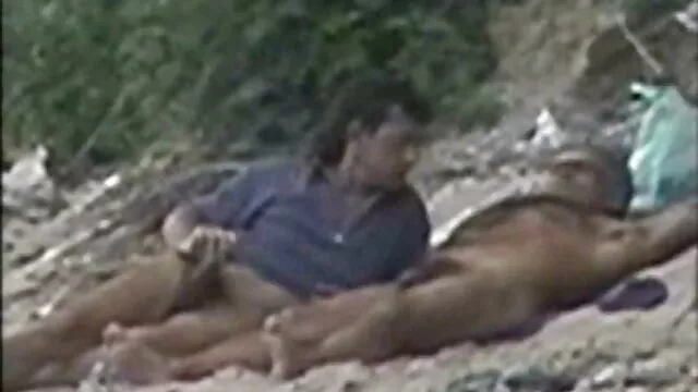 Καυτό πορνό χωρίς εγγραφή  Ζουμερά λεσβία κάνει πορνο τσοντεσ δωρεαν ένα καυτό τρίο με έναν άνδρα