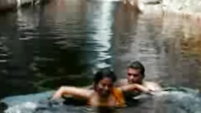 Καυτό πορνό χωρίς εγγραφή  Γυμνό κορίτσι πηδώντας στον πούτσο στο δωρεαν σκληρο πορνο αυτοκίνητο