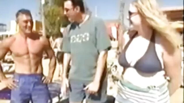 Καυτό πορνό χωρίς εγγραφή  Έξι άνθρωποι γαμημένο δύο μουνιά σκληρά στο πορνο ταινιεσ δωρεαν στόμα