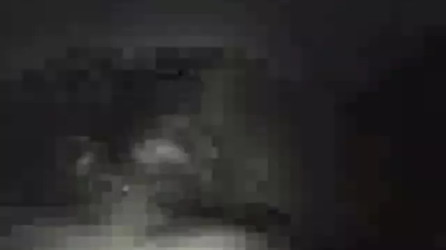 Καυτό πορνό χωρίς εγγραφή  Διεφθαρμένος φωτογράφος άρπαξε δωρεαν καμερεσ πορνο ένα νεαρό κορίτσι στη θέση των γυρισμάτων